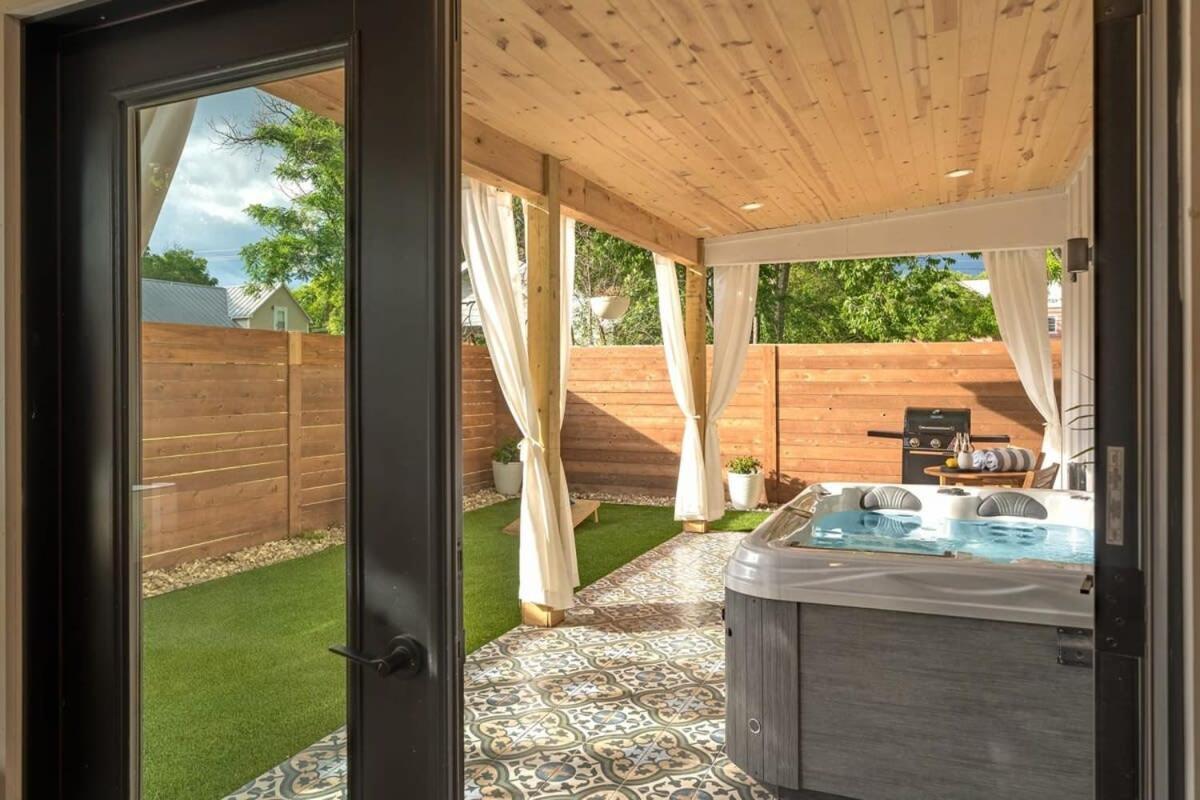 Petit Paradis Studio With Hot Tub Фредериксберг Экстерьер фото